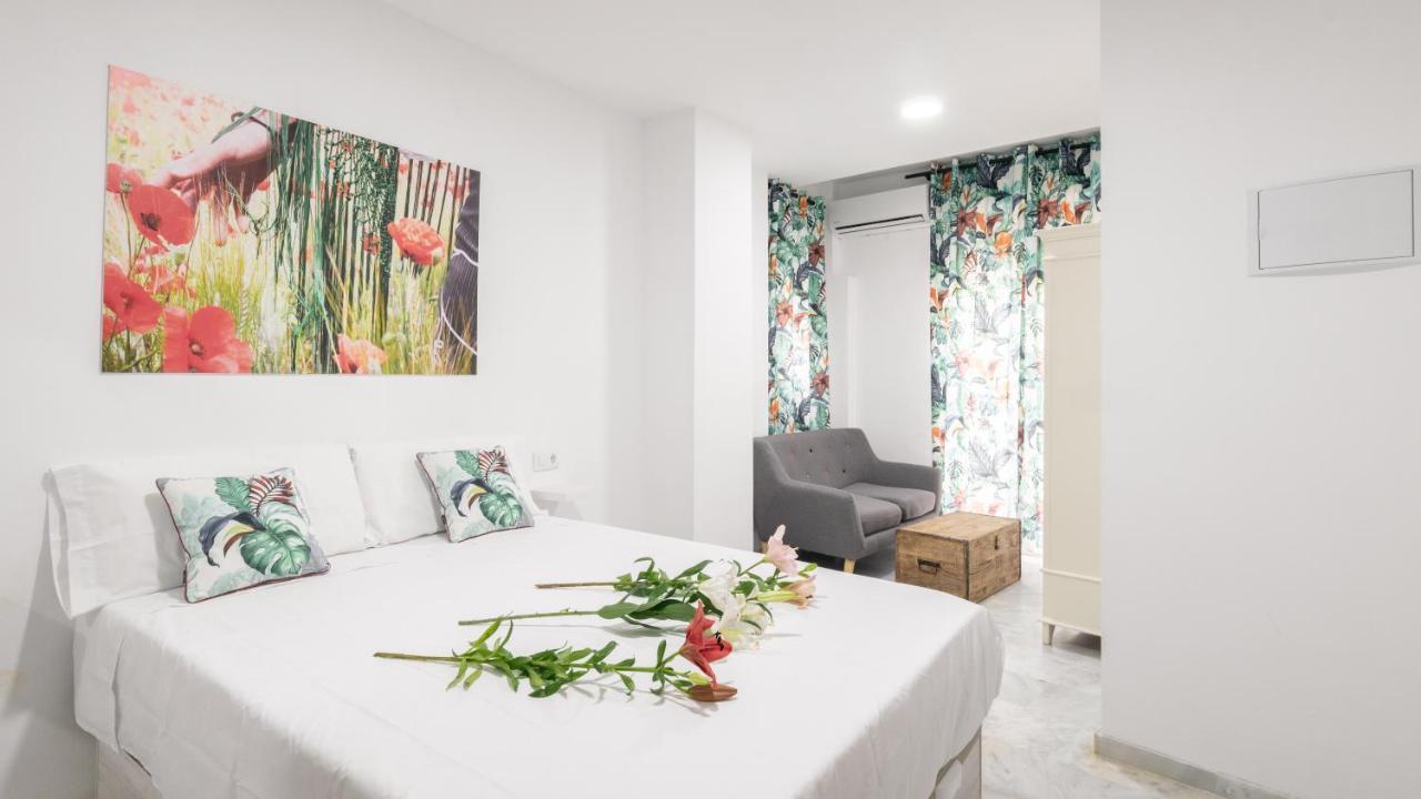 Guesthouse Room & Studio Seville La Flamenka Exterior photo