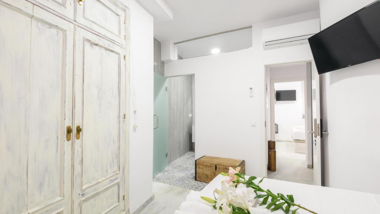 Guesthouse Room & Studio Seville La Flamenka Exterior photo