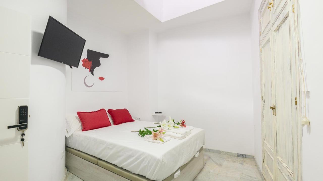 Guesthouse Room & Studio Seville La Flamenka Exterior photo